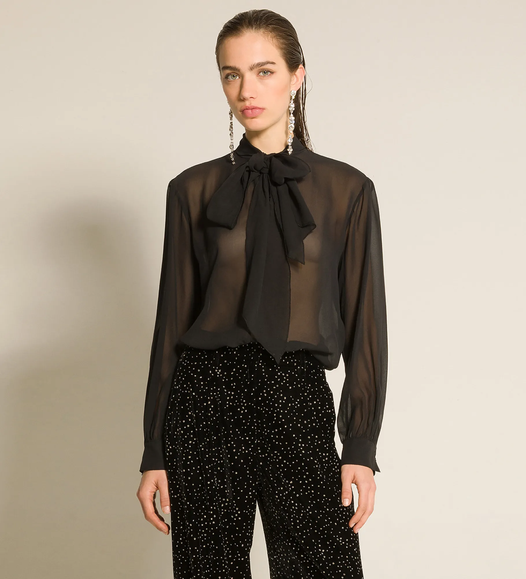 forte_forte Chemises^la chemise avec nœud en georgette de soie nero
